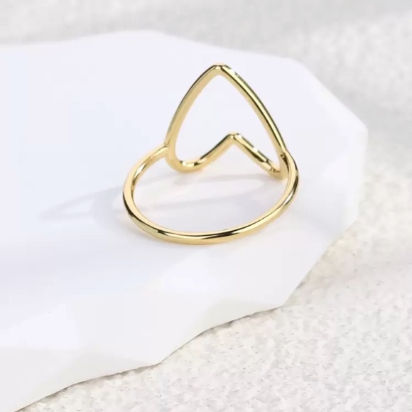 Gold Heart Outline Rings Minimalist Jewelry - Picture 3 of 3
